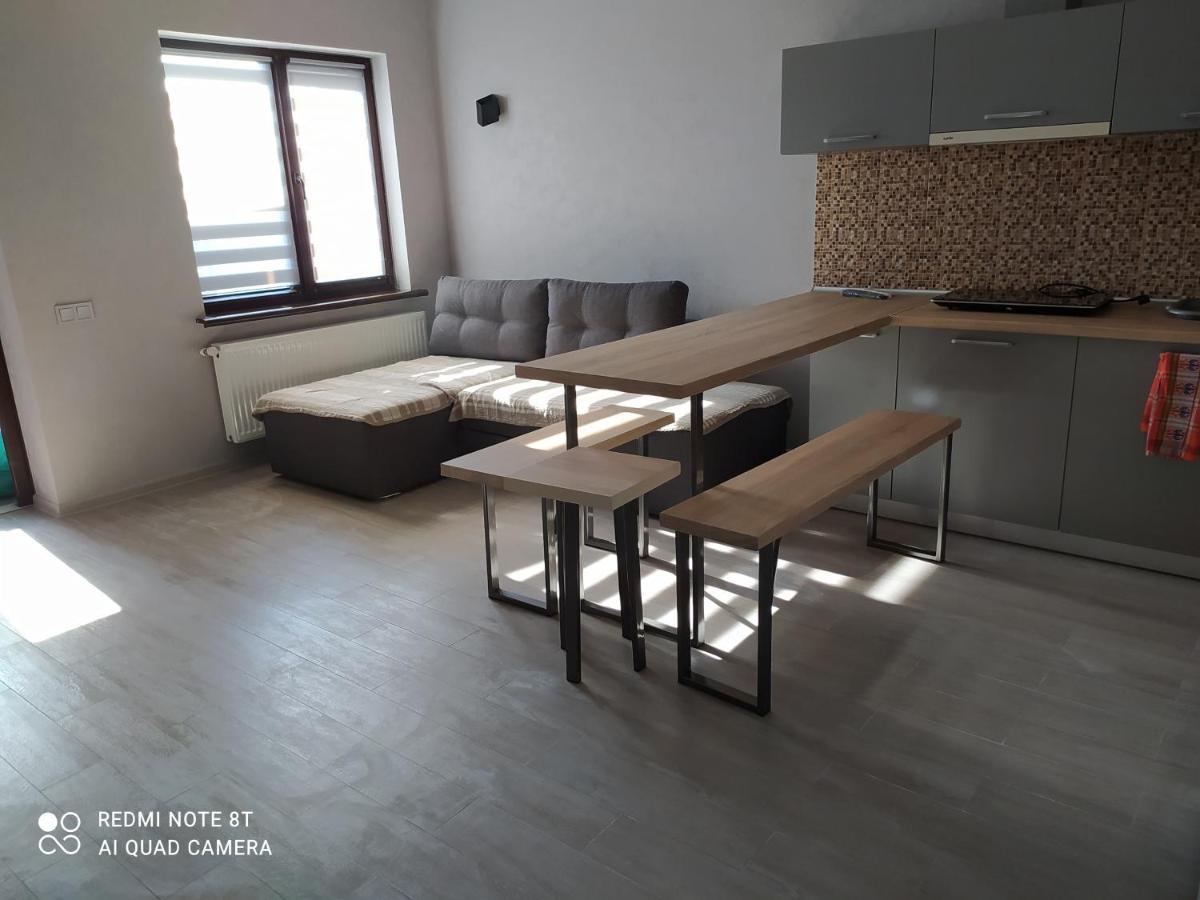 Reef Apartments Odessa Esterno foto