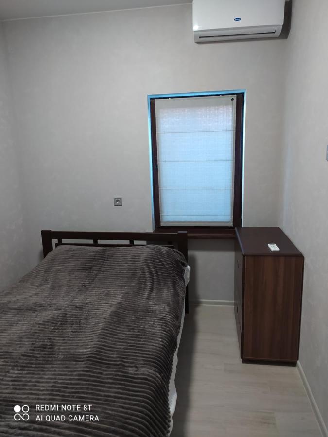 Reef Apartments Odessa Esterno foto