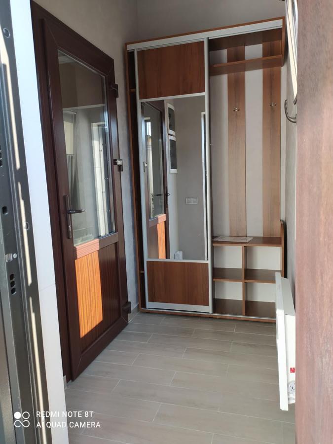 Reef Apartments Odessa Esterno foto