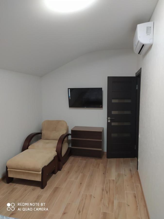 Reef Apartments Odessa Esterno foto